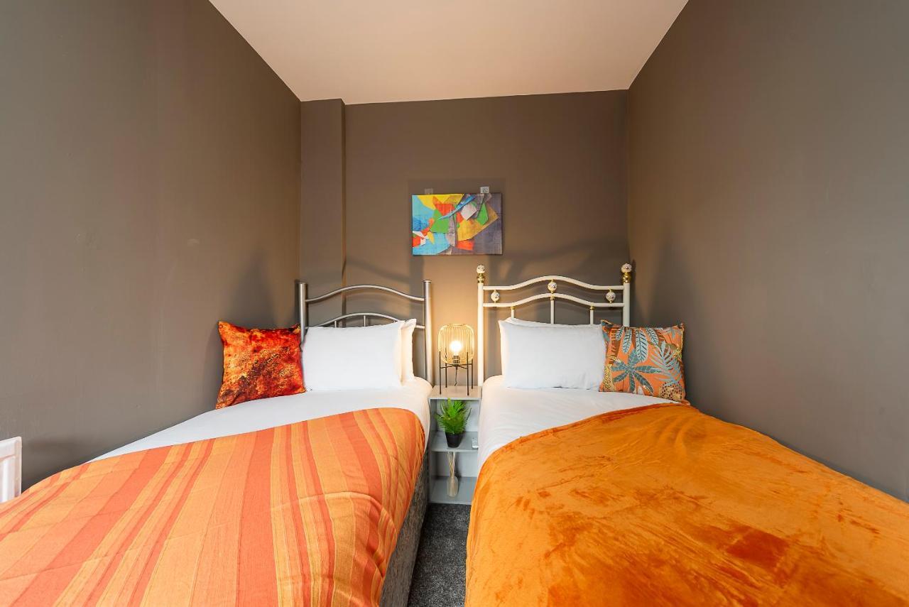 Art-Filled Bohemian 1 Bedroom Apt 2 Beds Colourful Praise Inn Apartment Kingston upon Hull Exteriör bild